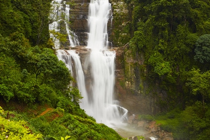 Wunderschöne Wasserfälle kann man beim Trekking in Sri Lanka entdecken